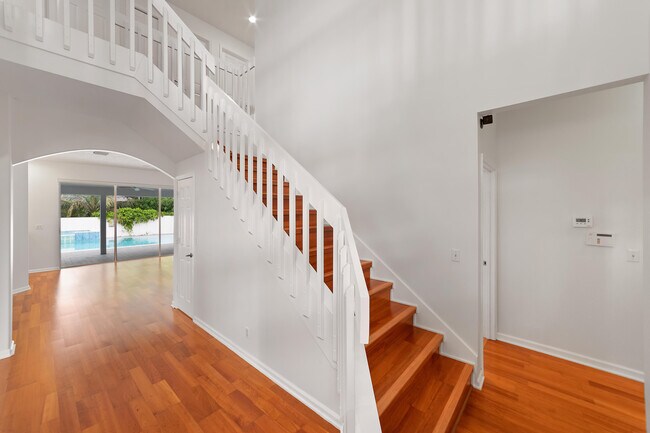 Building Photo - 1080 Huntley Way