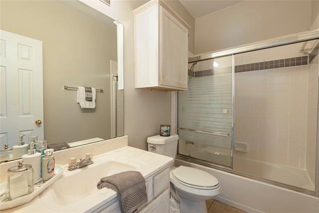Foto principal - 2221 Grinelle Dr