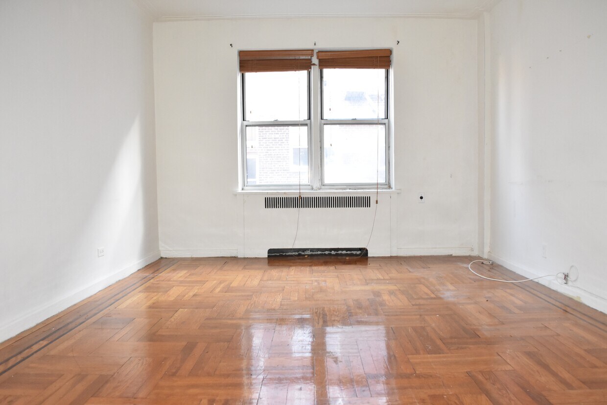 Foto principal - 150 Bennett Ave