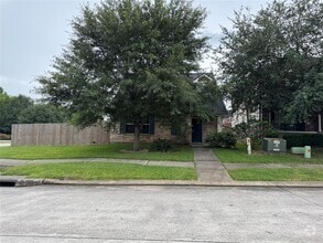 Building Photo - 832 Belvedere Dr