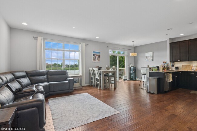 Foto del edificio - 2814 Henley Ln