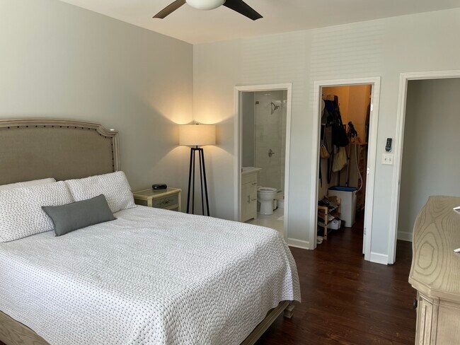 Foto del edificio - 680 N Green St