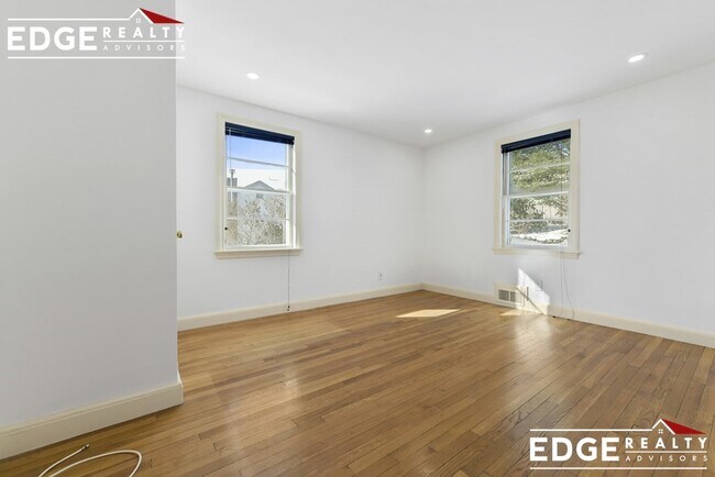 Building Photo - 97 Hamilton Rd