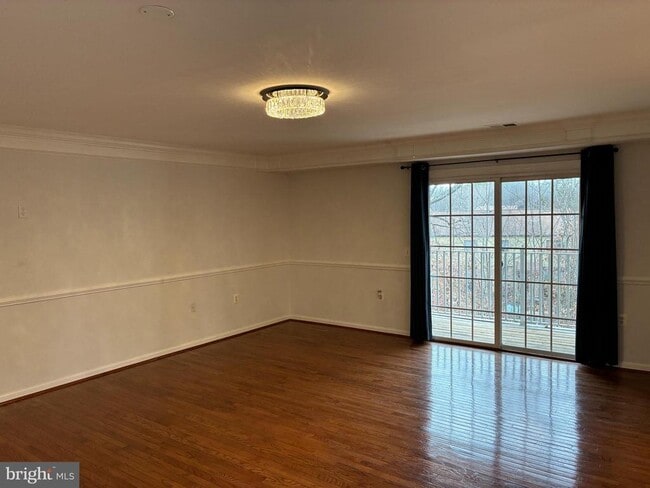 Foto del edificio - 501 Garrison Woods Dr