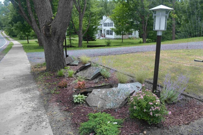 Foto del edificio - 174 Pleasant Grove Rd