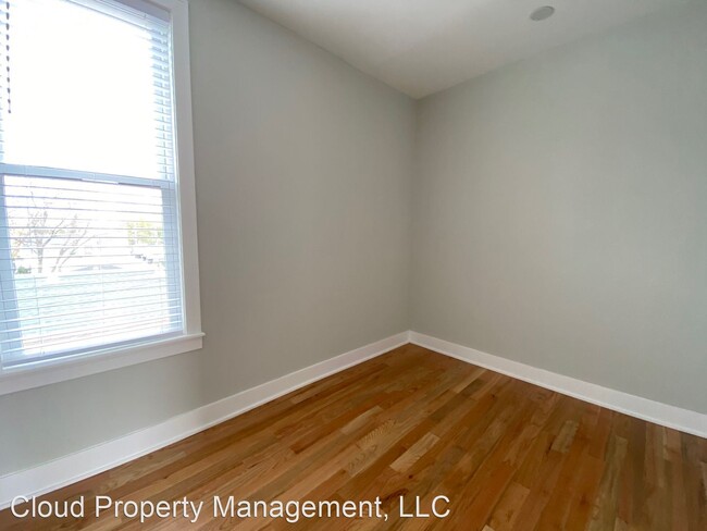 Building Photo - 2719 W 24th St