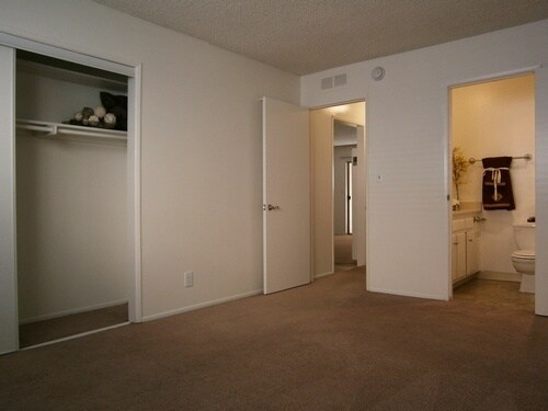 Building Photo - 8439 Imperial Hwy