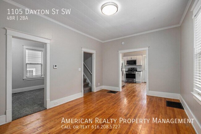 Building Photo - 1105 Dayton St SW