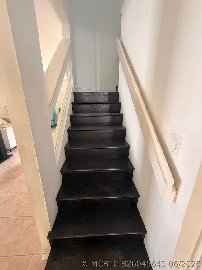 Foto del edificio - 1226 Avondale Ln