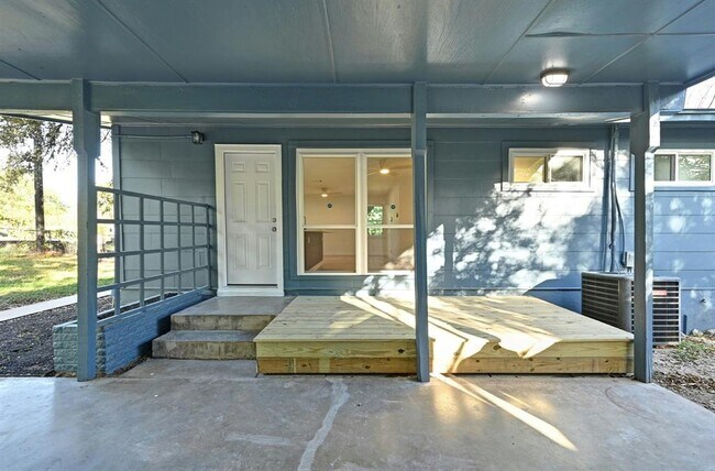 Foto del edificio - 4611 Goliad Ln