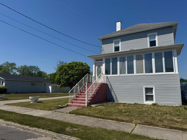 Foto del edificio - 116 E Edgewater Ave