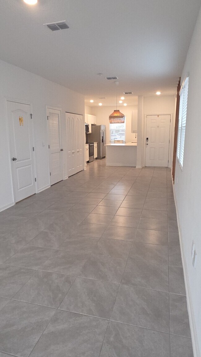 Foto del edificio - 56 Sage Br St