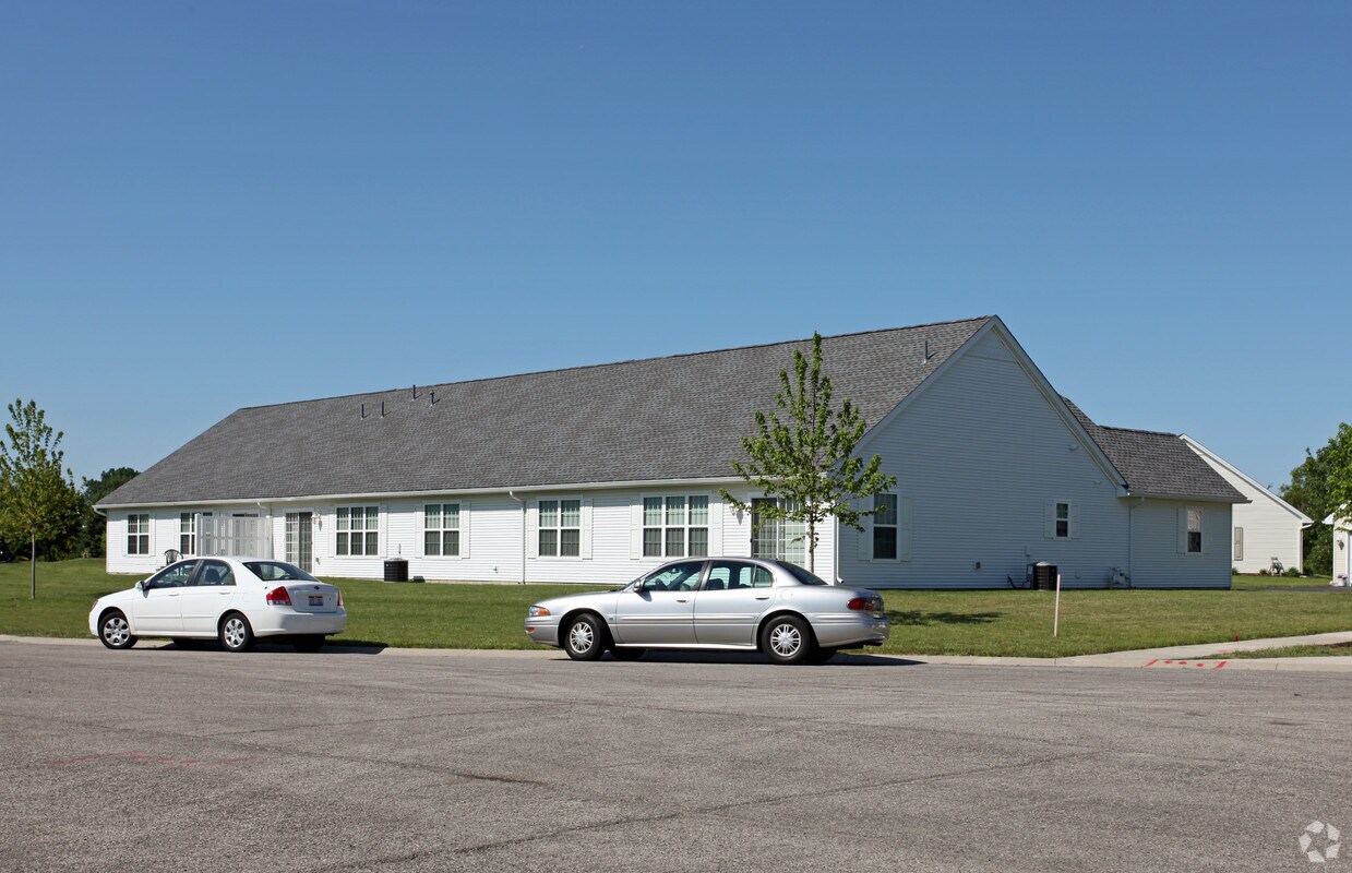 Foto del edificio - Garden Lake Apartments