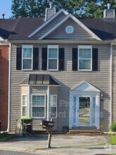 Building Photo - 1243 Blairs Pointe Dr SW