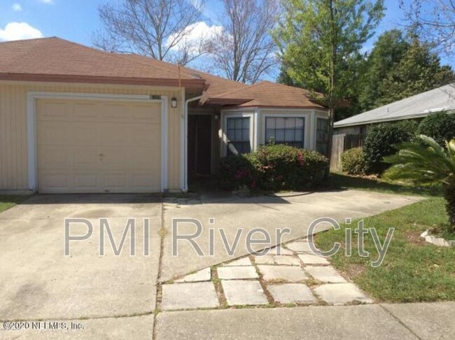 Building Photo - 2388 Ironstone Dr. E.