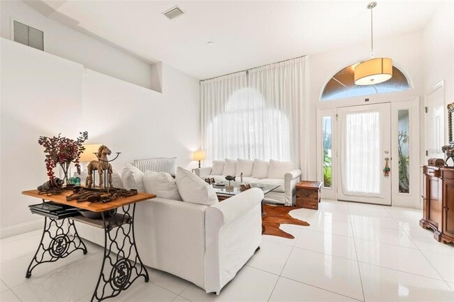 Foto del edificio - 38 Firethorn Ln