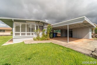 Building Photo - 207 Kaliponi St