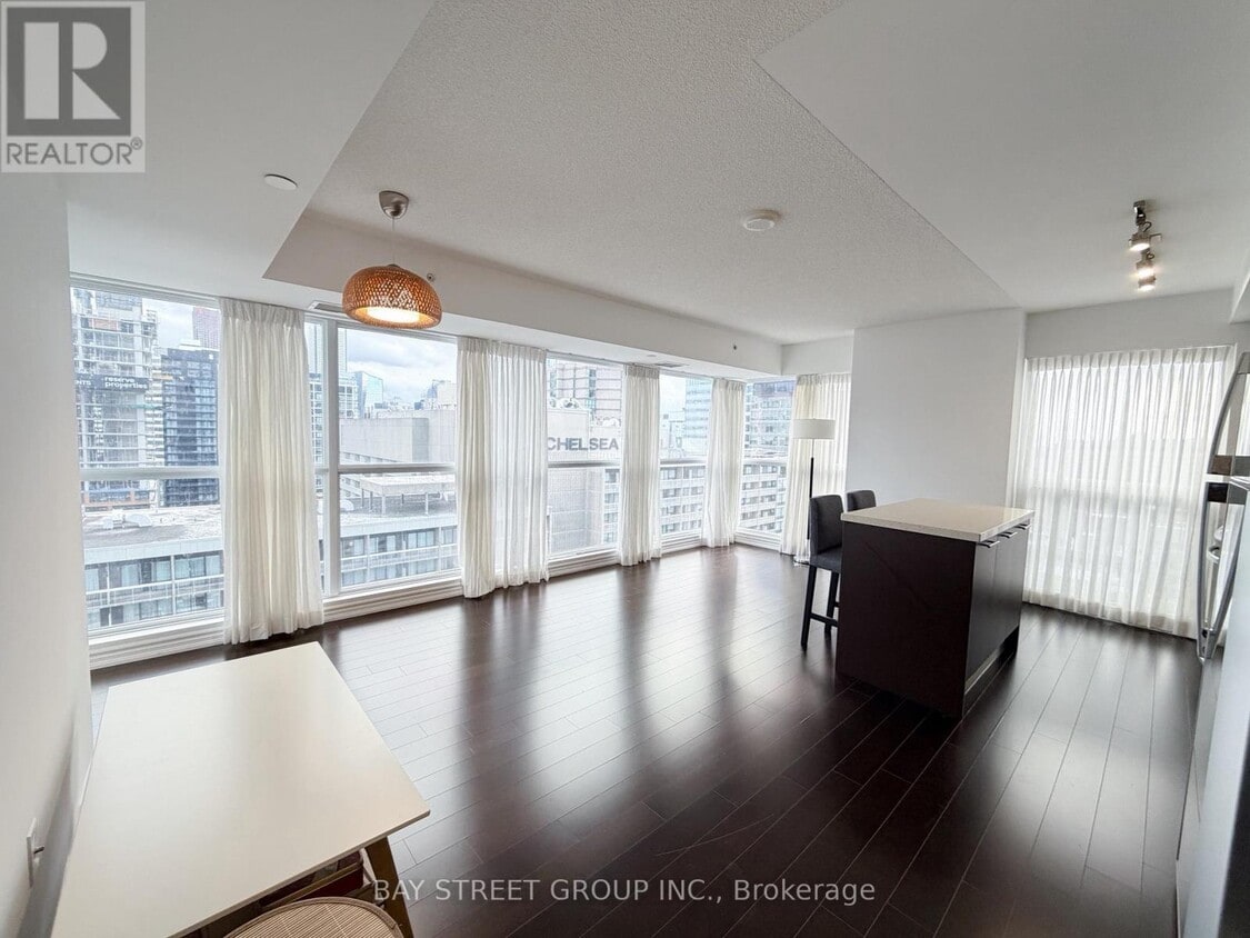 Photo principale - 386 Yonge St