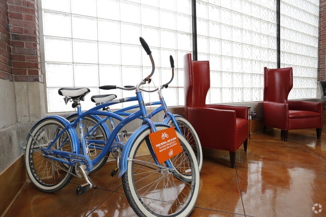 Interior Photo - Ovaltine Court