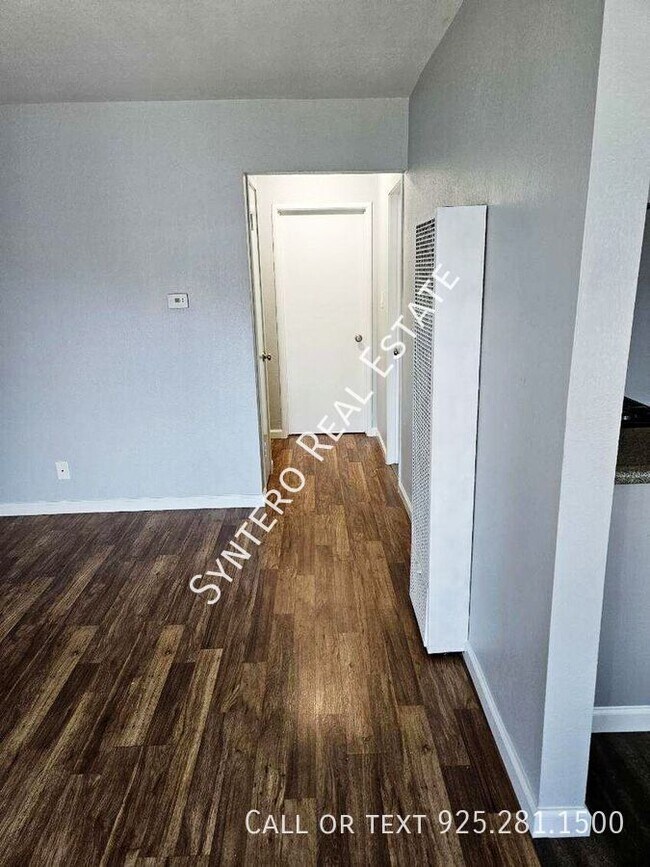 Foto del edificio - 4819 Clayton Rd