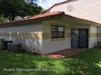 Building Photo - 9841 Nob Hill Ct