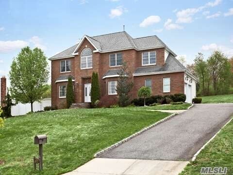 Building Photo - 122 Majestic Dr