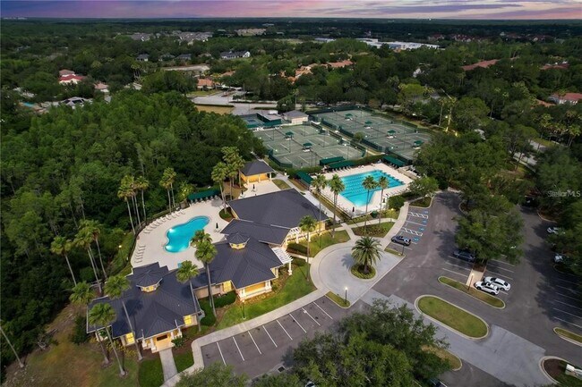 Foto del edificio - 10144 Arbor Run Dr