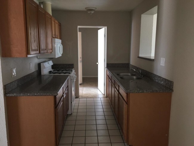 Building Photo - 6030 N 31st Ave