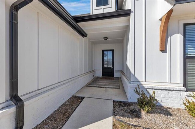 Foto del edificio - Stunning 4 Bed 3 Bath Broken Arrow Gem