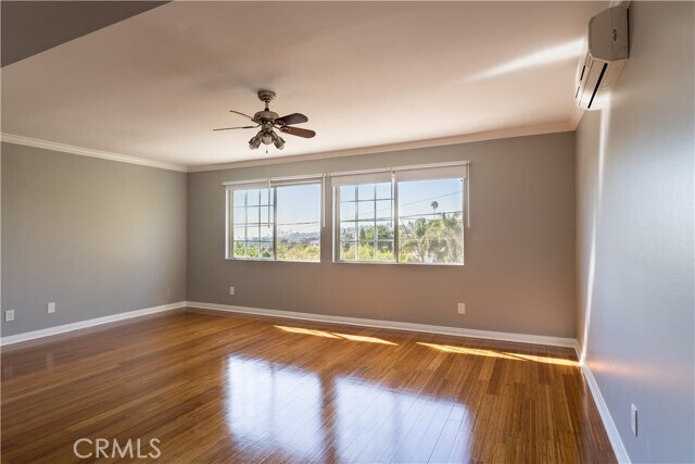 Building Photo - 550 Oleander Dr