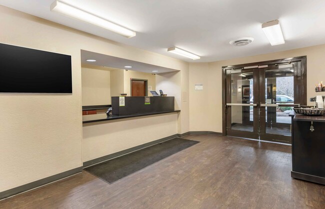 Lobby and Guest Check-in - Furnished Studio - Eagan