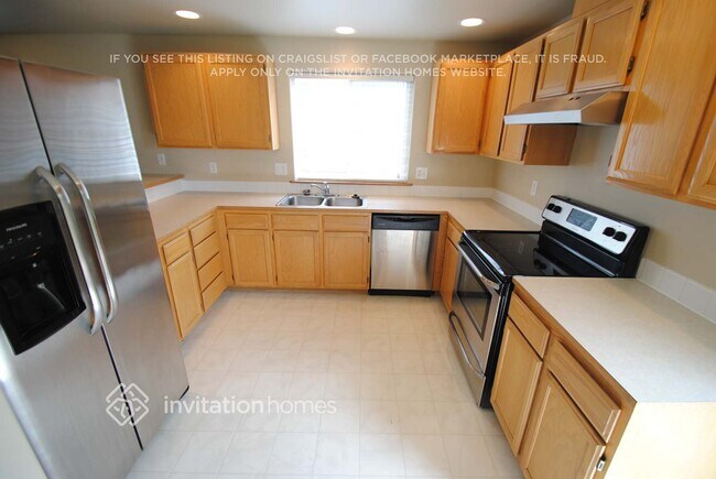 Building Photo - 19318 Valley View Dr