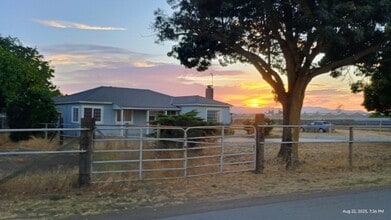 Building Photo - 7305 Furlong Ave