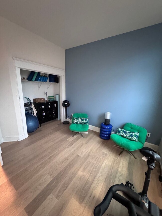 Foto del edificio - 1 Bedroom + Office Space in Emmaus