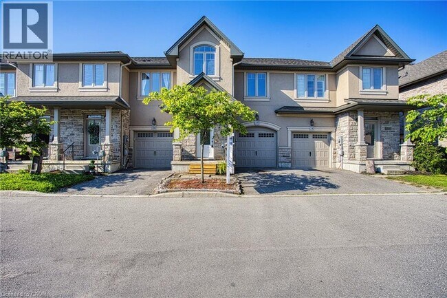 Photo du bâtiment - 98 Shoreview Pl