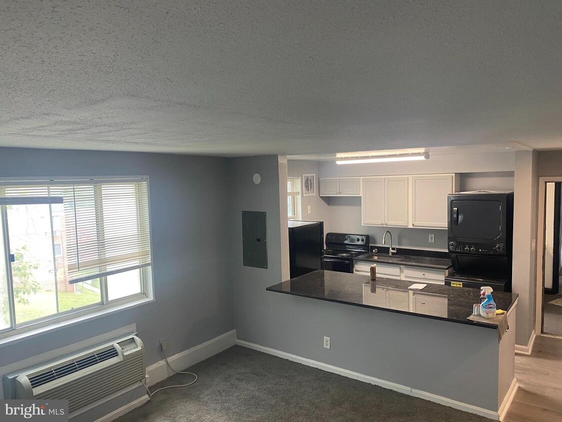 5101 Williston St Unit 4, Baltimore, MD 21229 Room for Rent in