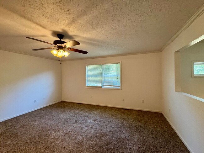 Foto del edificio - For Rent in St. Robert, MO – Spacious 4 Bed / 3 Bath Home