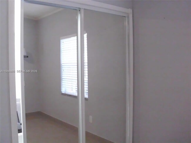 Foto del edificio - 50 E 43rd St