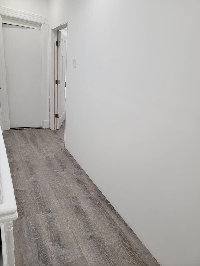 Foto del edificio - 105 Ridgewood Ave