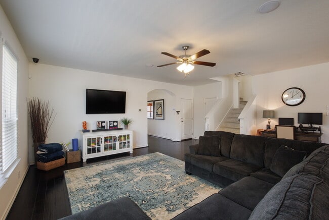 Building Photo - 14407 Costa Leon