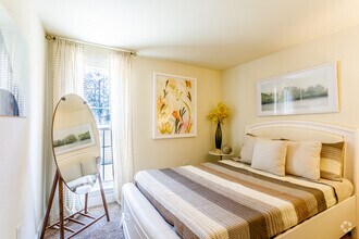 2BR, 1BA - Windsor - ReNew Kennedy Park