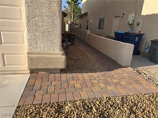 Building Photo - 6140 Peggotty Ave