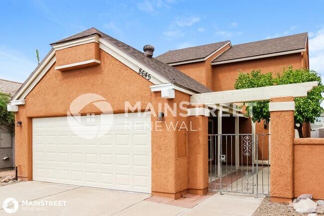 Building Photo - 8645 N KATAPA TRL, TUCSON, AZ 85742