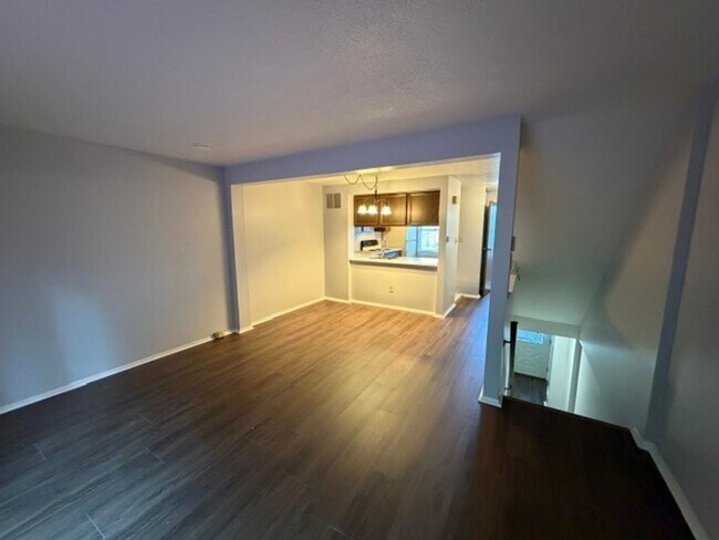 Foto del edificio - Beautiful Townhouse for Rent