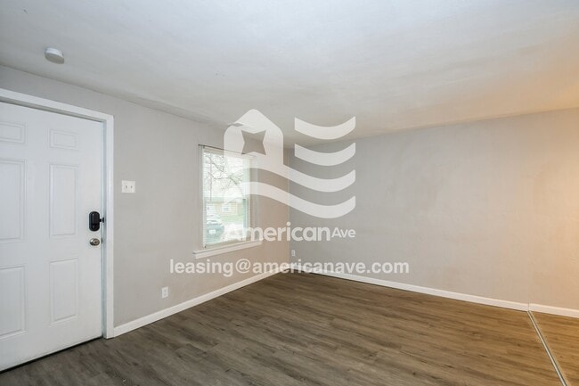 Building Photo - 405 Jean Ave