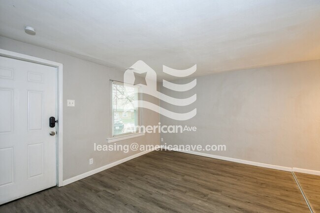 Foto del edificio - 405 Jean Ave