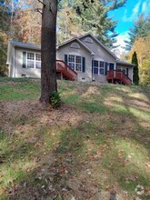 Building Photo - 123 Whitaker Rd
