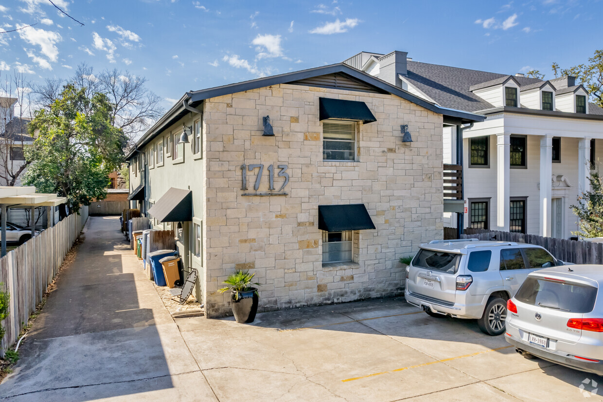 Enfield Road Apartments Austin