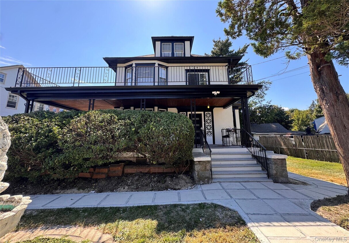 Foto principal - 103 Leland Ave