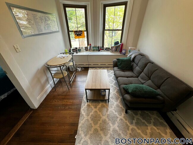 Foto del edificio - 106 Willow St